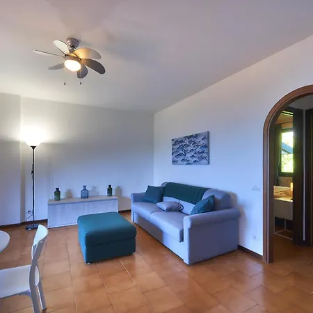 アパート Casa Lilla ペルレード